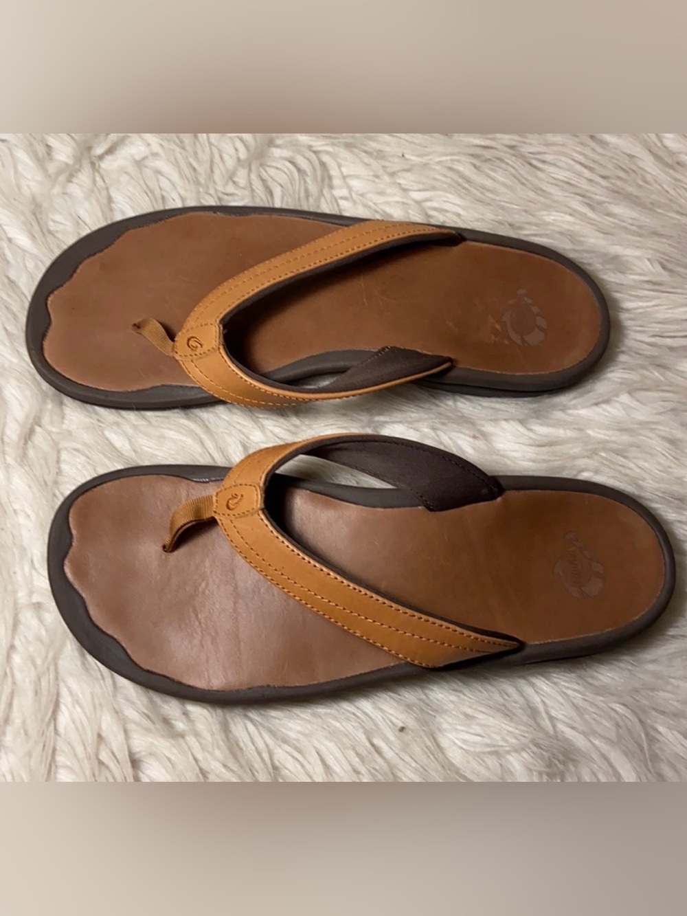 Like new Olukai Ohana Dark Tan Leather Sandals